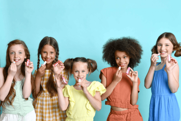 The Effects of Wearing Makeup at a Young Age: What Parents Should Know?