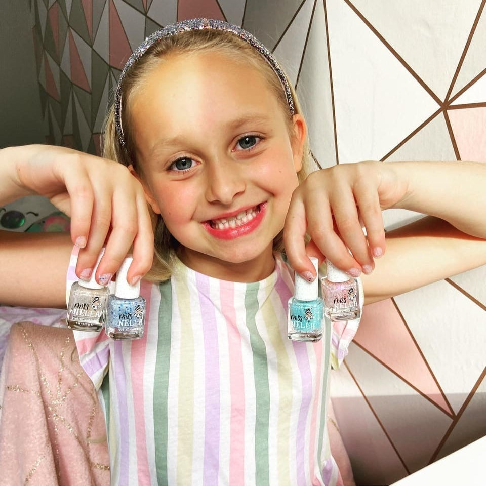märchenhafte, wasserbasierte nagellacke für kinder